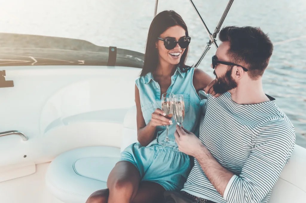 Just how does the SofiaDate online dating site job?